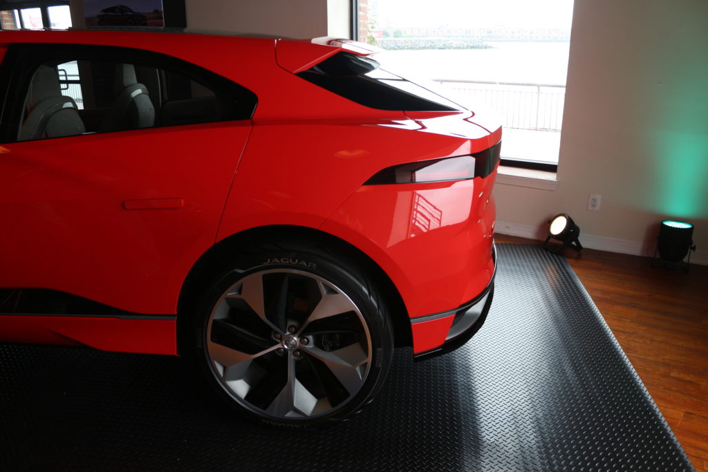 Jaguarforums.com 2018 Jaguar I-PACE Concept EV SUV Electric Vehicle FIA Formula E Brooklyn ePrix