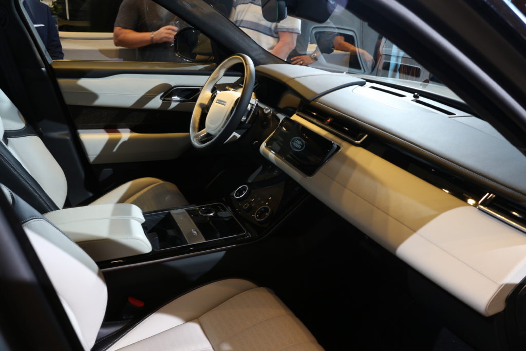 Jaguarforums.com Jaguarforums Jaguar Land Rover Velar 2018 Details Info Hollywood Unveil Los Angeles