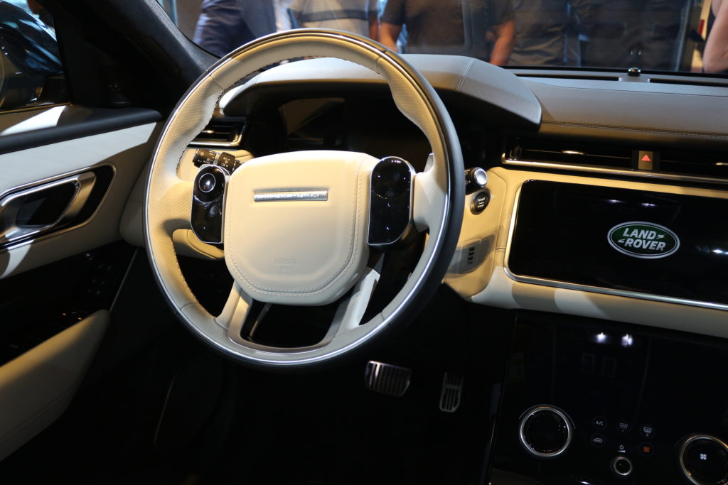 Jaguarforums.com Jaguarforums Jaguar Land Rover Velar 2018 Details Info Hollywood Unveil Los Angeles