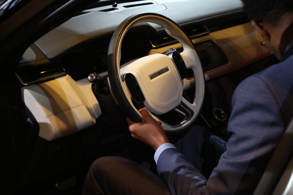 Jaguarforums.com Jaguarforums Jaguar Land Rover Velar 2018 Details Info Hollywood Unveil Los Angeles
