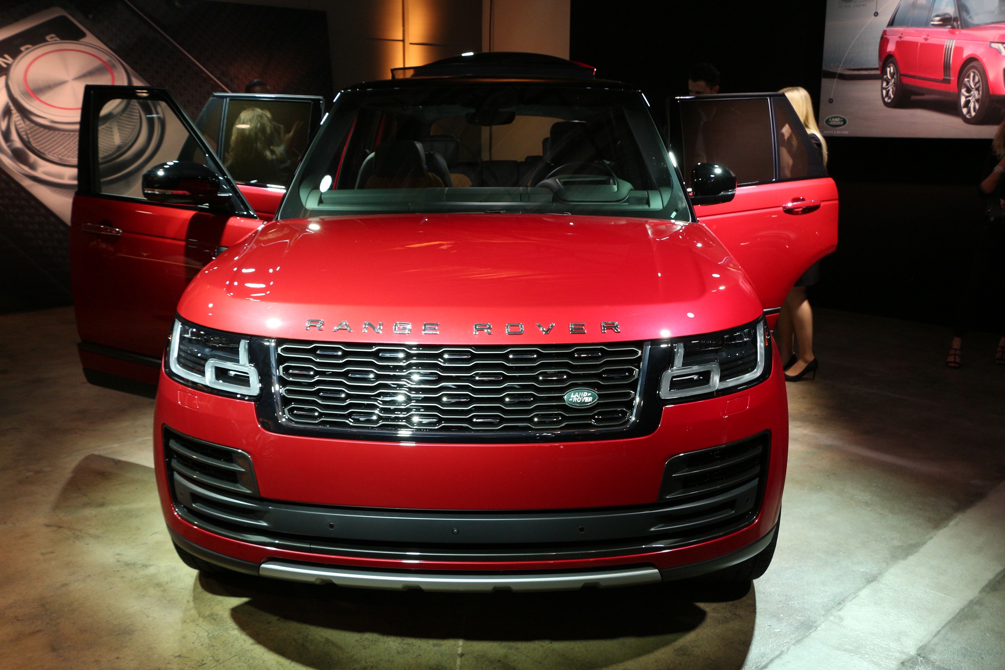 Jaguarforums.com Land Rover Range Rover SVR Sport SVX SVAutobiography LA L.A. Los Angeles Auto Show 2017 2018 Discovery Evoque Velar
