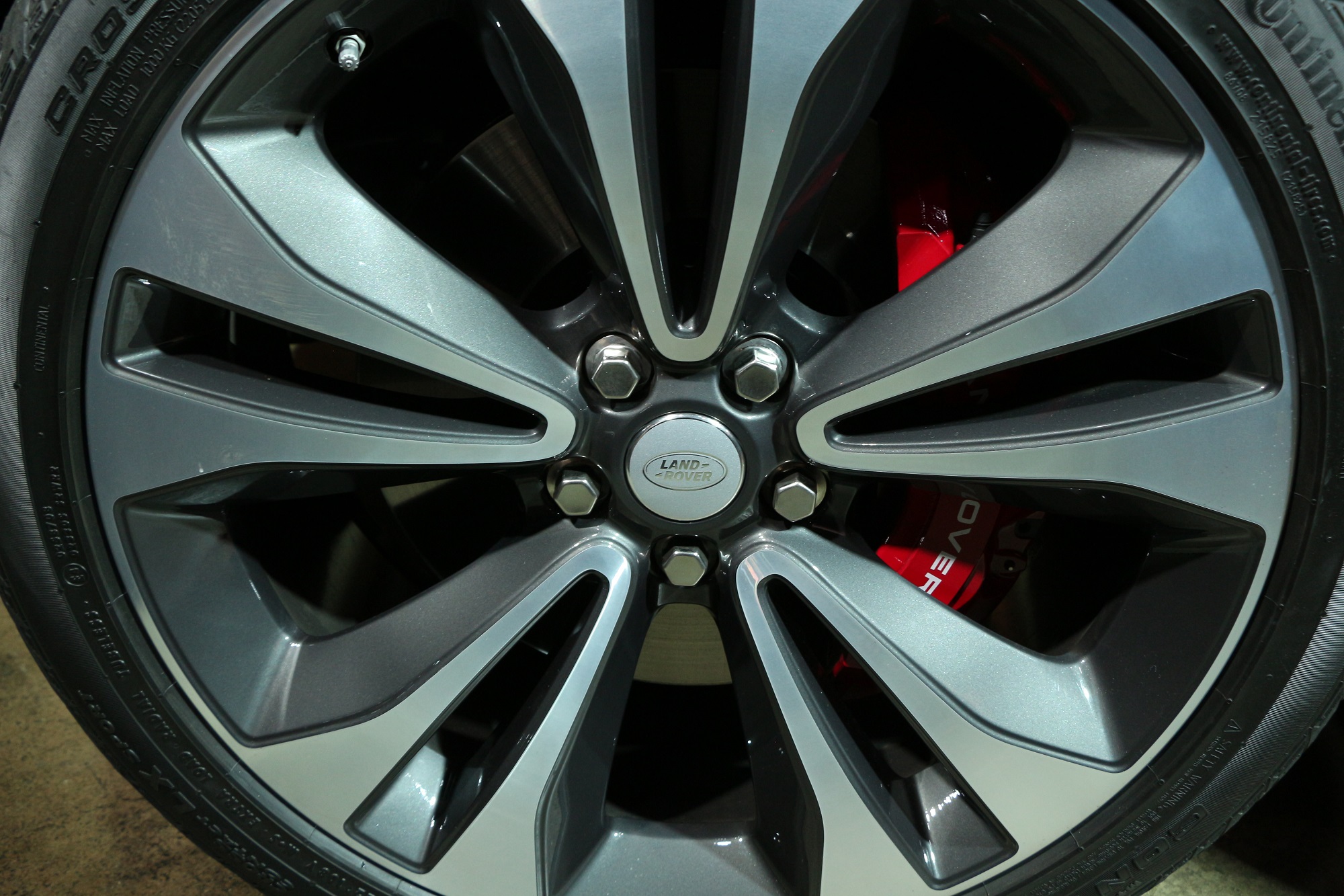 Jaguarforums.com Land Rover Range Rover SVR Sport SVX SVAutobiography LA L.A. Los Angeles Auto Show 2017 2018 Discovery Evoque Velar