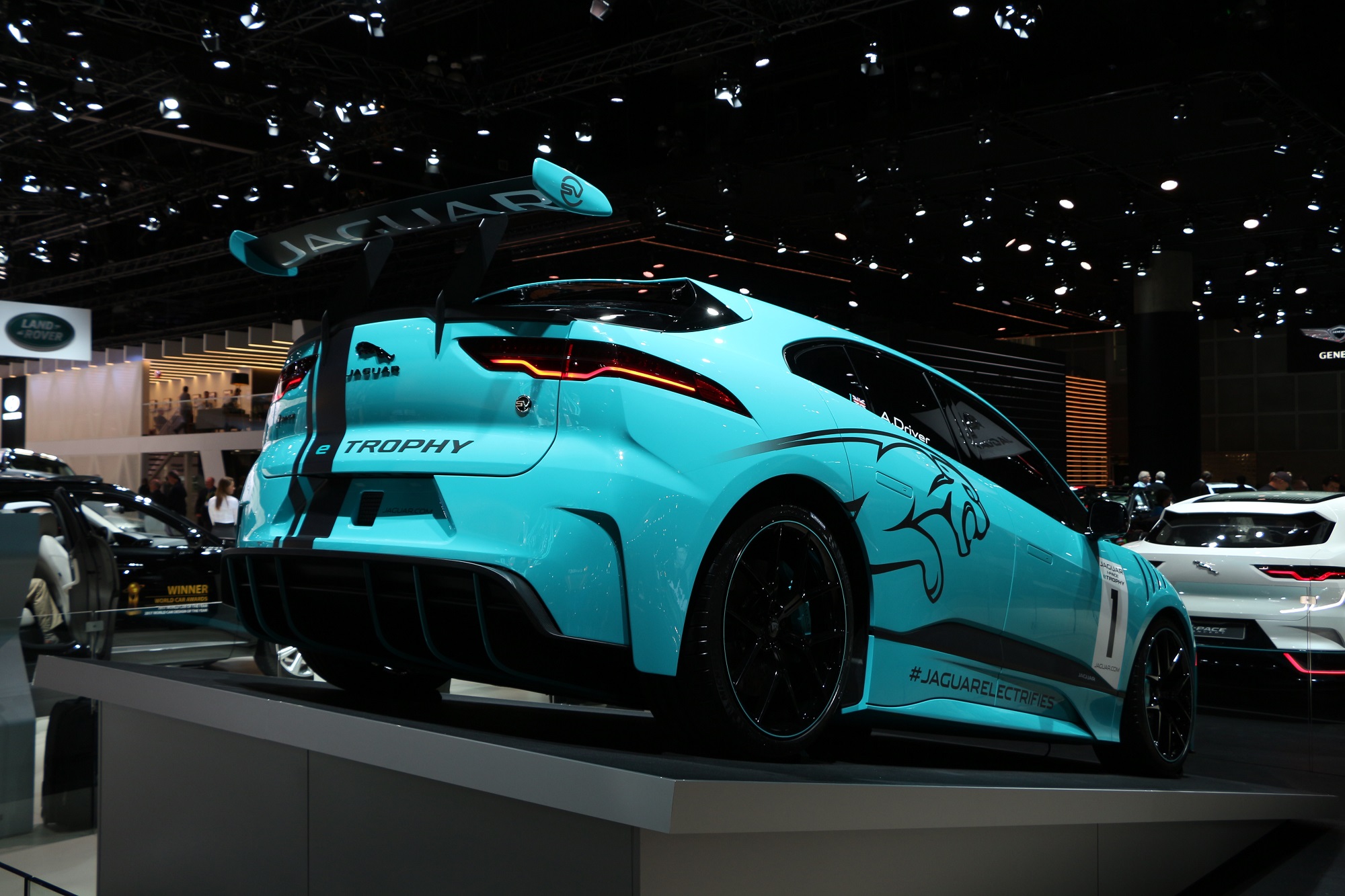 Jaguarforums.com 2018 2017 Jaguar I-PACE EV LA Los Angeles Auto Show Hybrid Electric eTrophy Race Car I-TYPE FIA Formula E