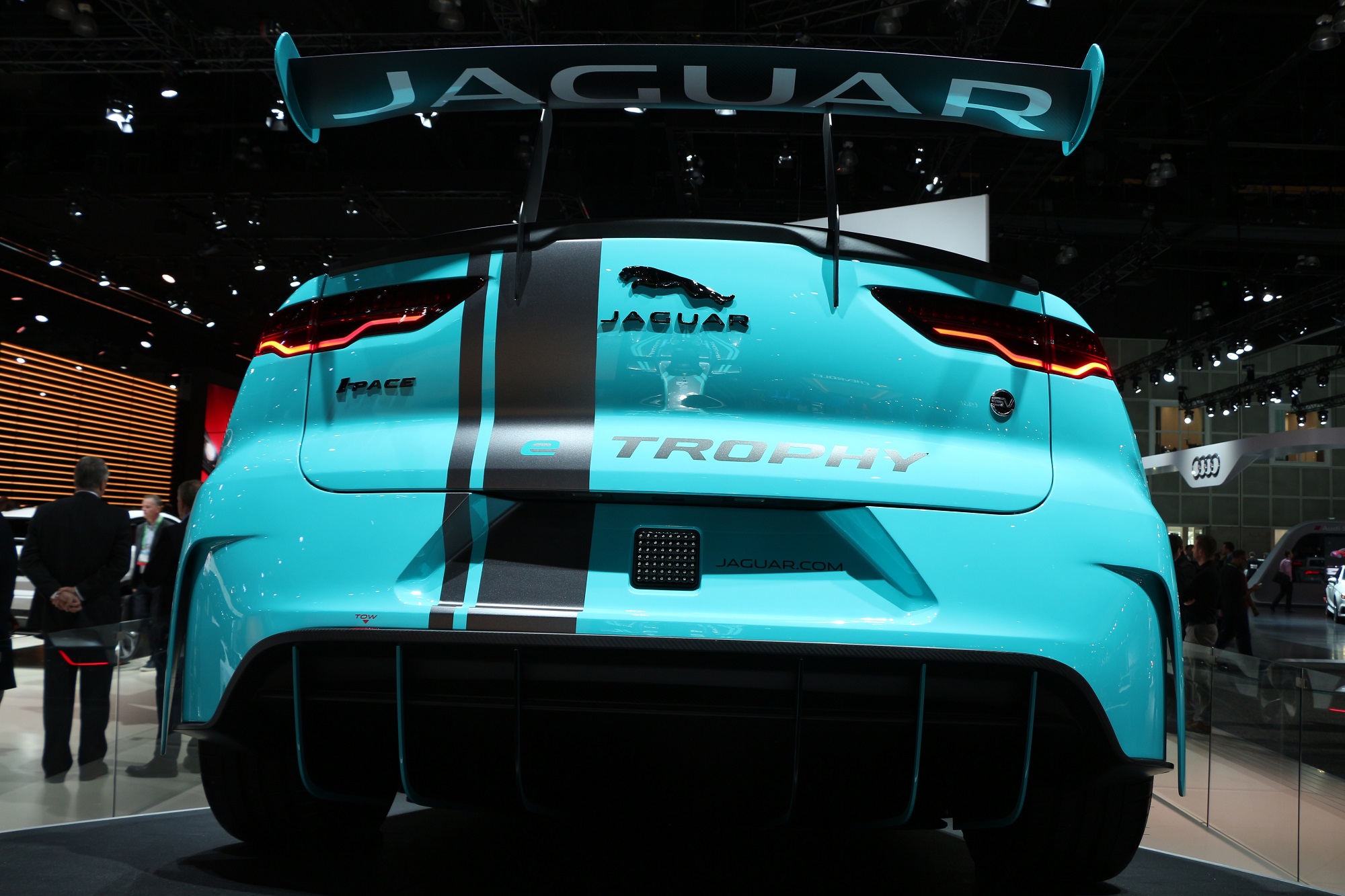 Jaguarforums.com 2018 2017 Jaguar I-PACE EV LA Los Angeles Auto Show Hybrid Electric eTrophy Race Car I-TYPE FIA Formula E