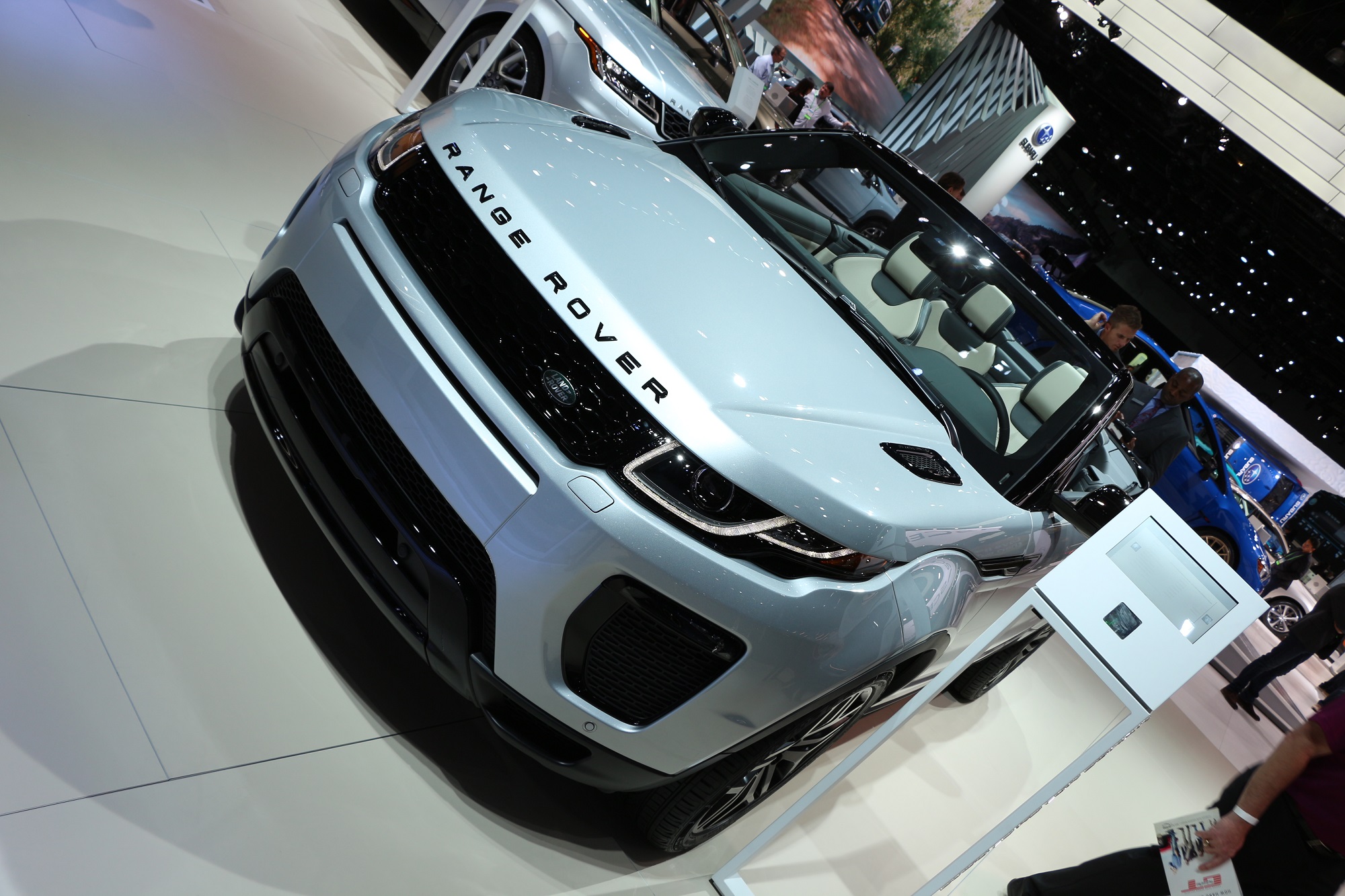 Jaguarforums.com Land Rover Range Rover SVR Sport SVX SVAutobiography LA L.A. Los Angeles Auto Show 2017 2018 Discovery Evoque Velar