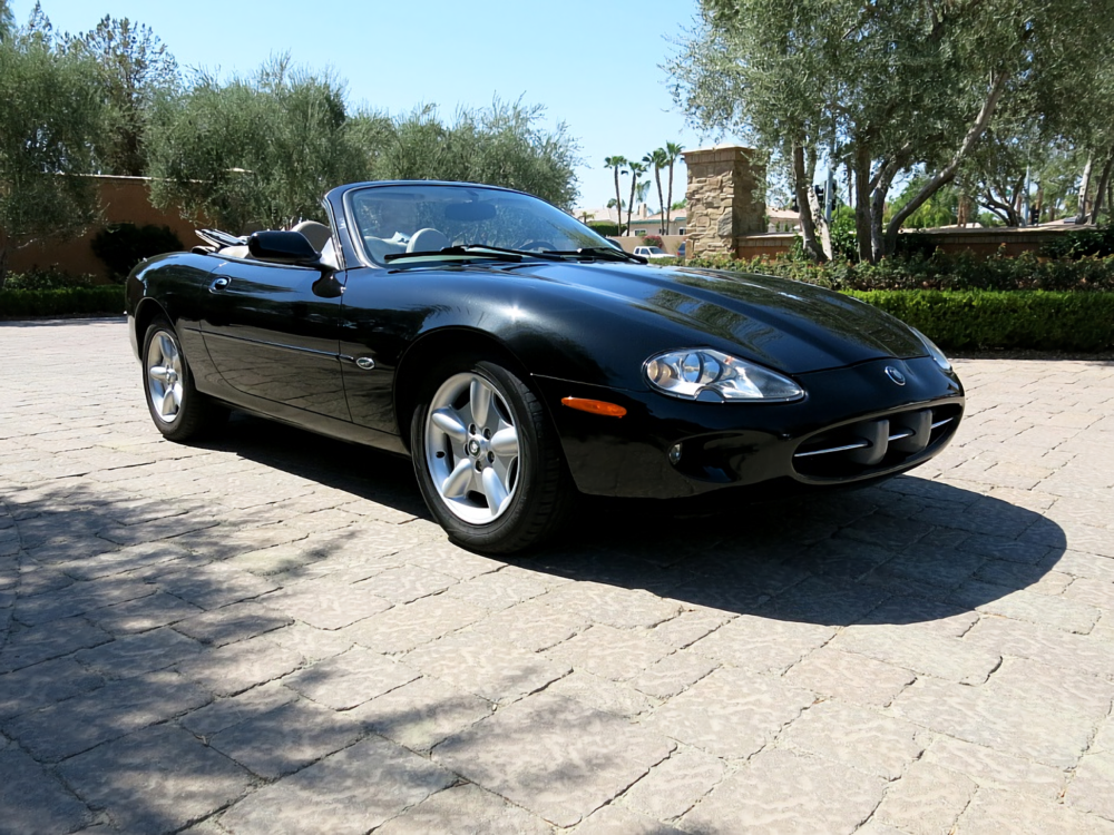 1998 Jaguar XK8