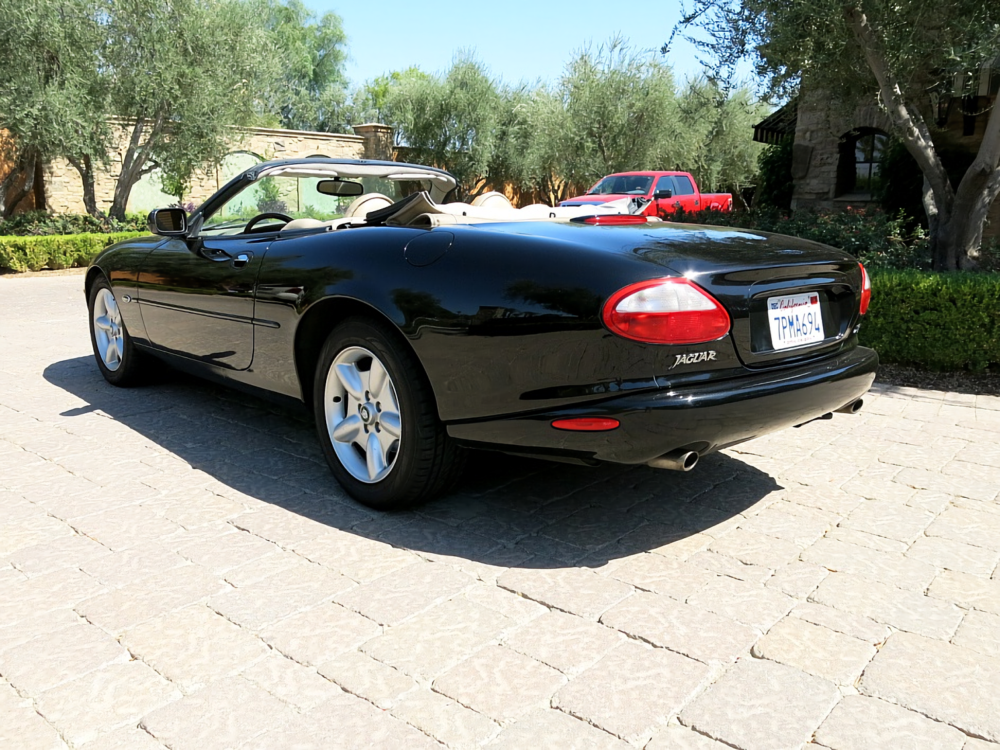 1998 Jaguar XK8