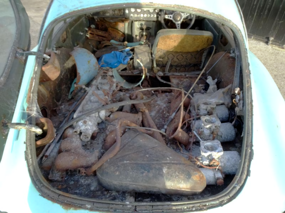 Early Model Jaguar E-Type Coupe Project Must Be Saved!