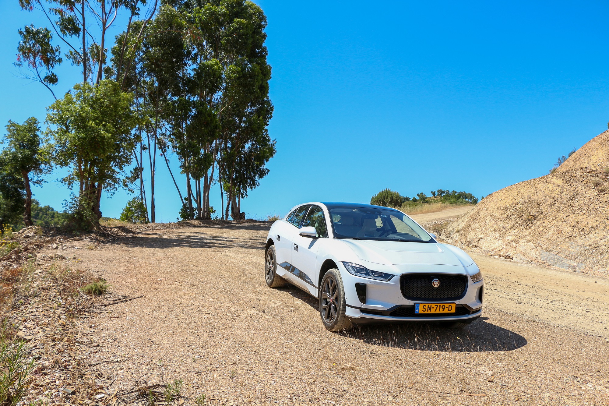 Jaguarforums.com 2018 2019 Jaguar I-PACE EV Electric Vehicle Review News Drive