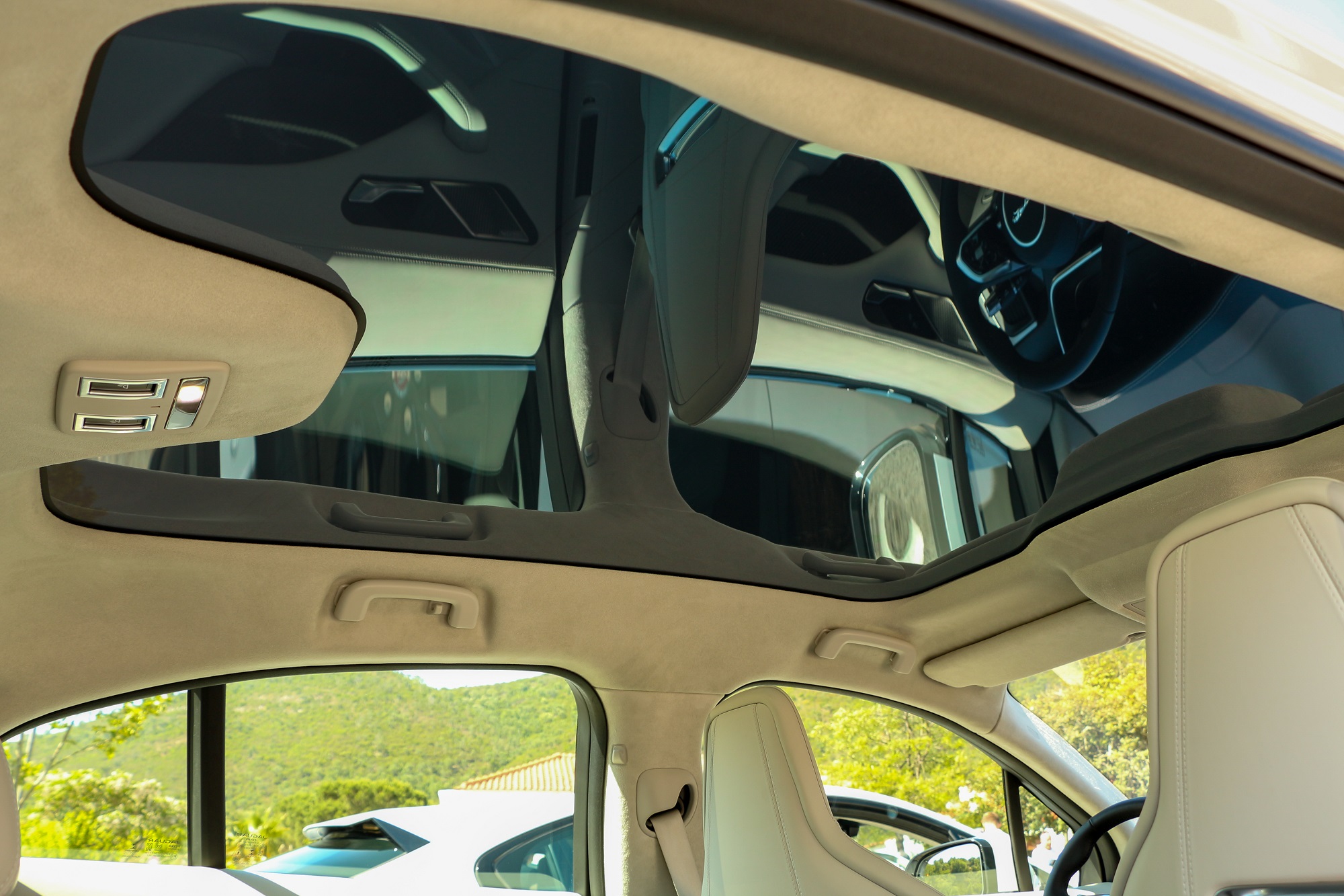 Jaguarforums.com 2018 2019 Jaguar I-PACE EV Electric Vehicle Review News Drive