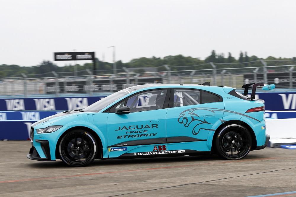 Jaguarforums.com Jaguar I-PACE eTrophy Race Car Debut