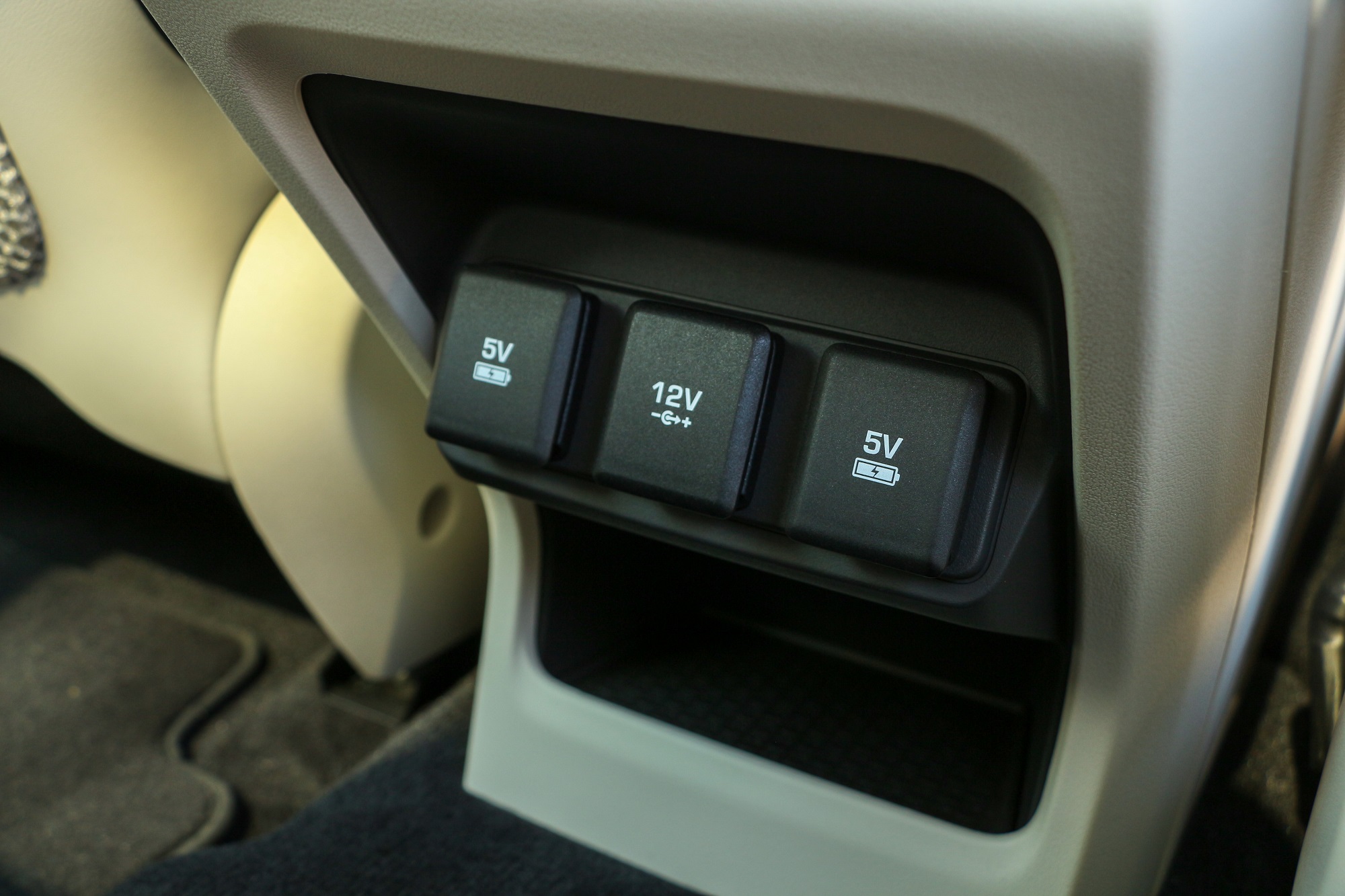 Jaguar I-PACE Interior Colors Options Seats Opinion Review Jaguarforums.com