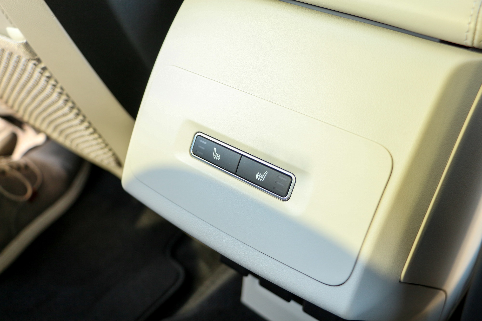 Jaguar I-PACE Interior Colors Options Seats Opinion Review Jaguarforums.com