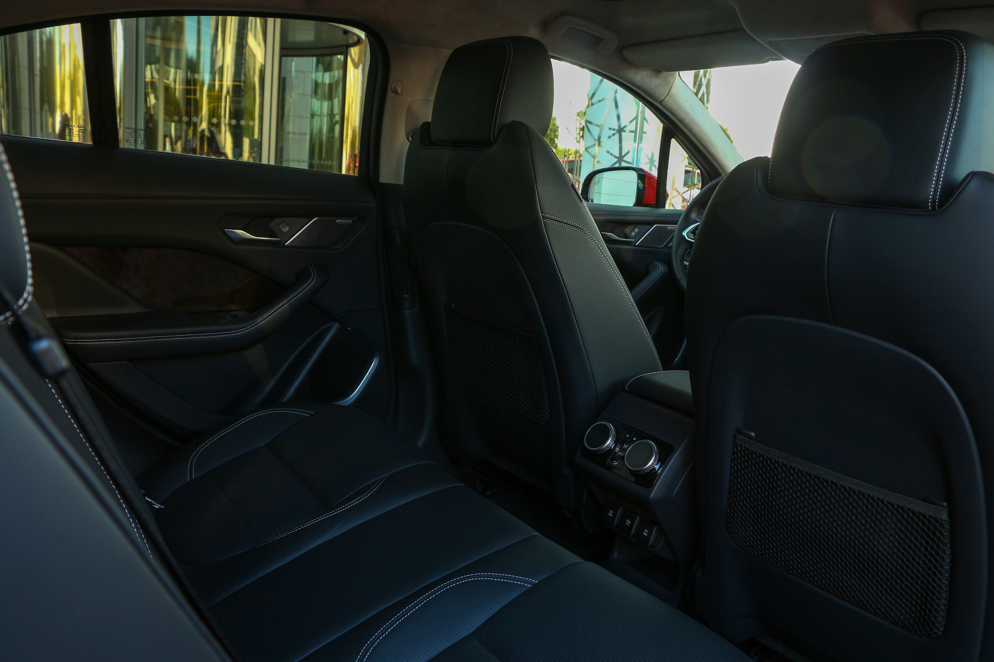 Jaguar I-PACE Interior Colors Options Seats Opinion Review Jaguarforums.com