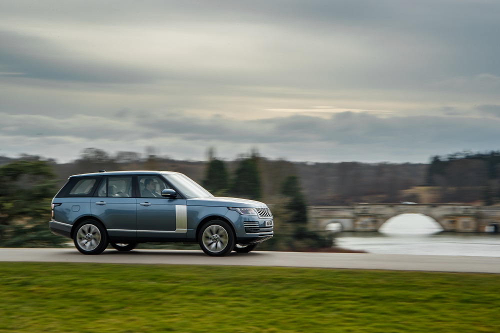 2019 Range Rover Everything You Need to Know Interior Options Price Color Off Road 4WD Details Jaguarforums.com P400e hybrid electric