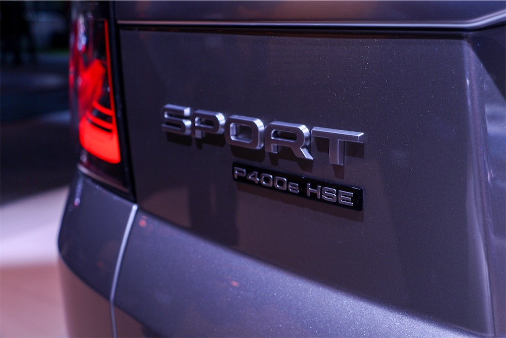 Range Rover P400e plug-in hybrid (PHEV).