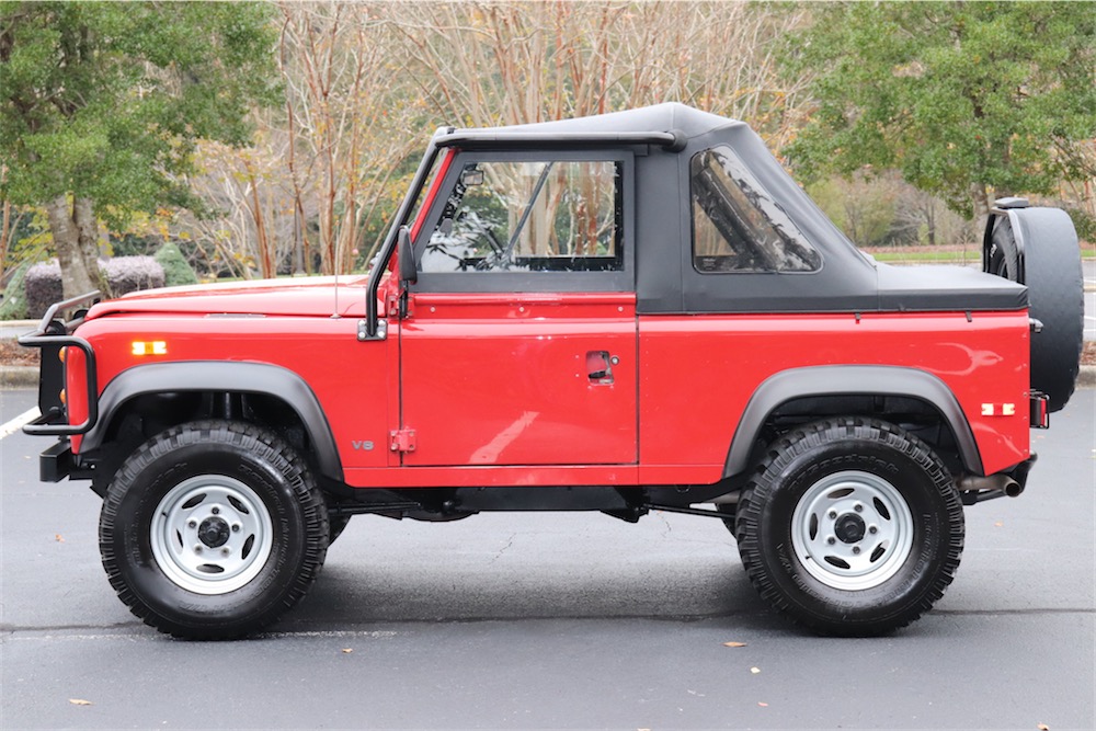 North America Spec Fastback Defender 90