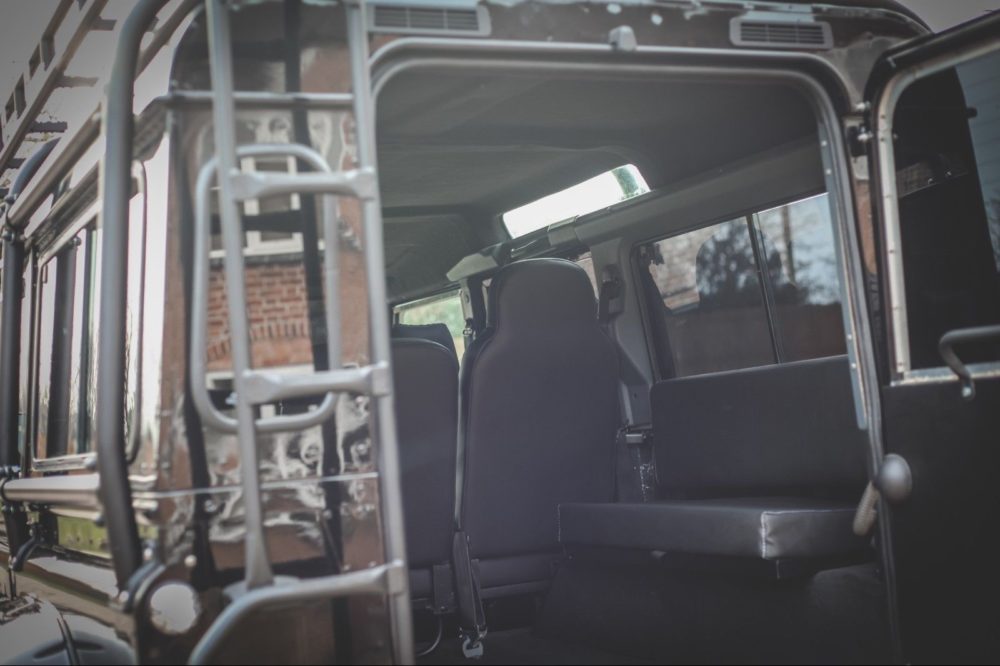 Spectre Land Rover Defender