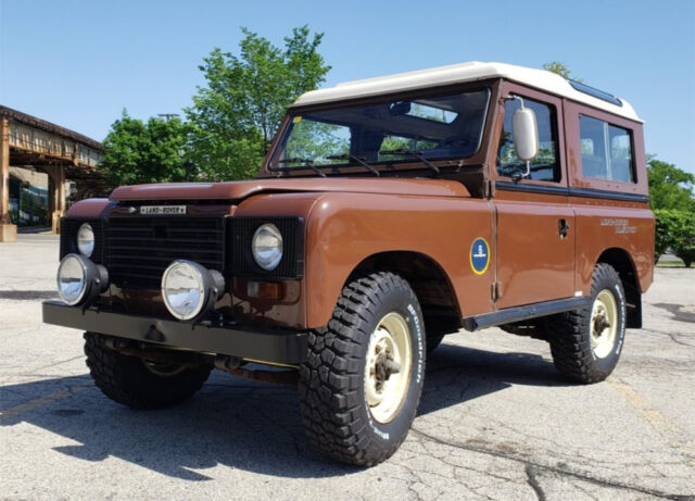 Land Rover Santana 88