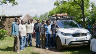 Land Rover Discovery Powers Mobile Malaria Research in Africa