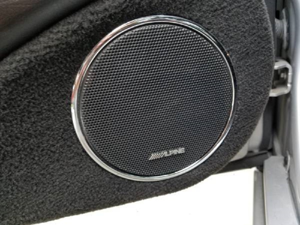 2004 Jaguar XJR with BBS Sepang Wheels