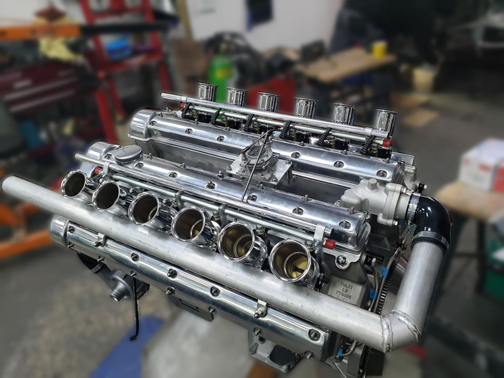 jaguar 12 cylinder engine