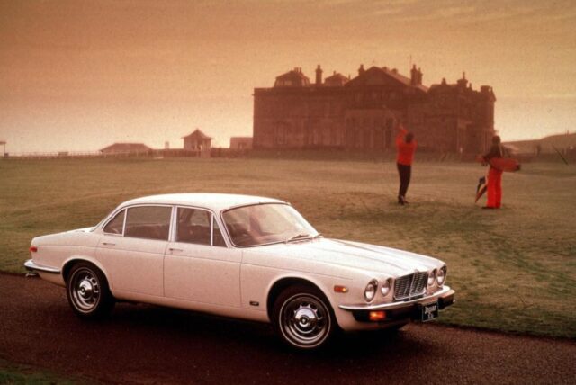 Jaguar XJ6 Series II vintage press image