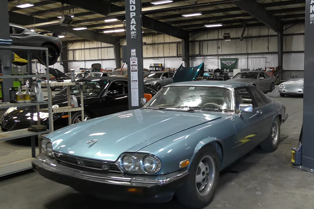 Car Wizard Tackles Jaguar XJS V12: Video