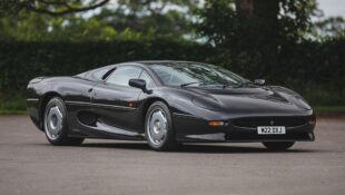 Jaguar XJ220