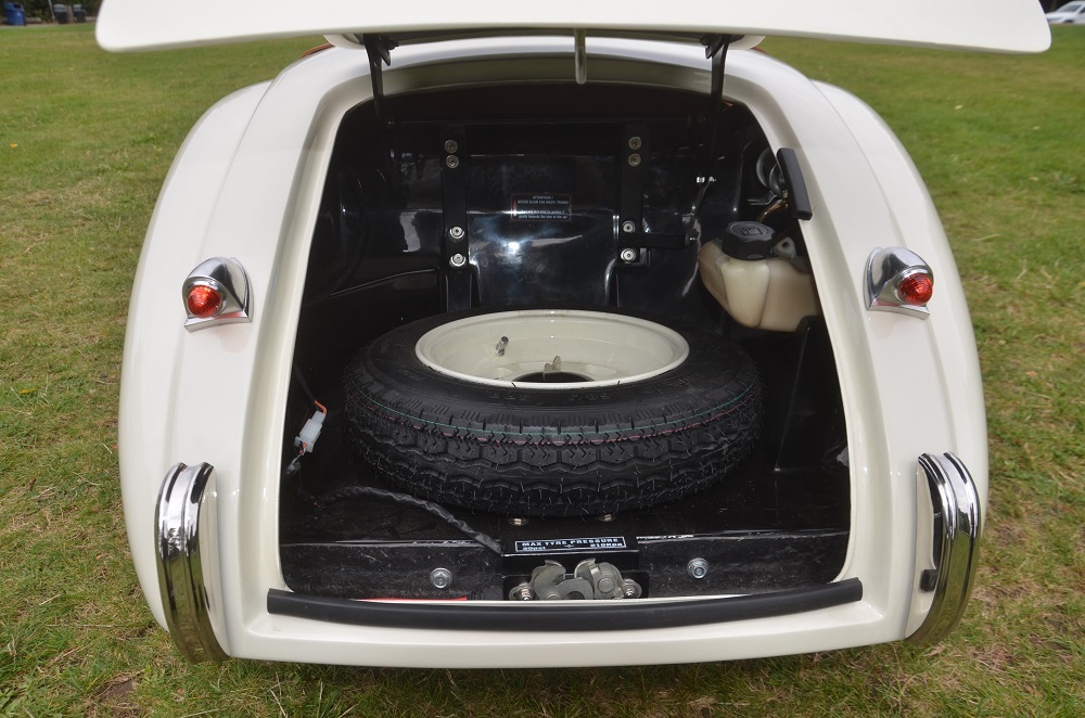 Jaguar XK120 from Junior Cars
