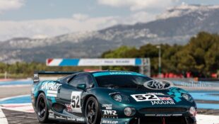 1993 Jaguar XJ220 C LM © Courtesy of RM Sotheby's