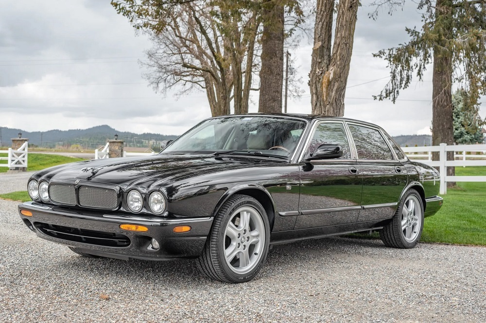1999 Jaguar XJR