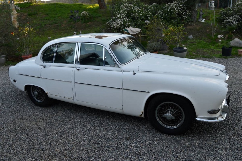 Jaguar 420