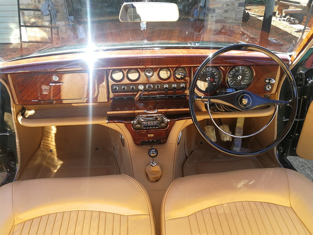 Jaguar 420