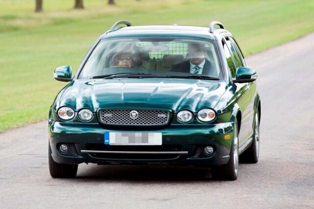 Jaguar X-Type Queen Elizabeth II